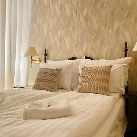Opera16 Guestrooms Budapest Exteriör bild