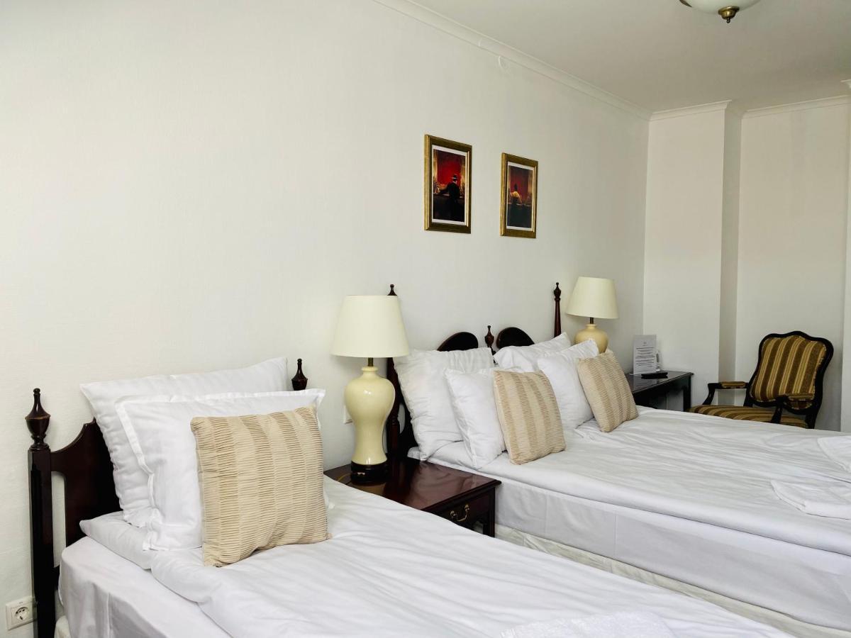 Opera16 Guestrooms Budapest Exteriör bild