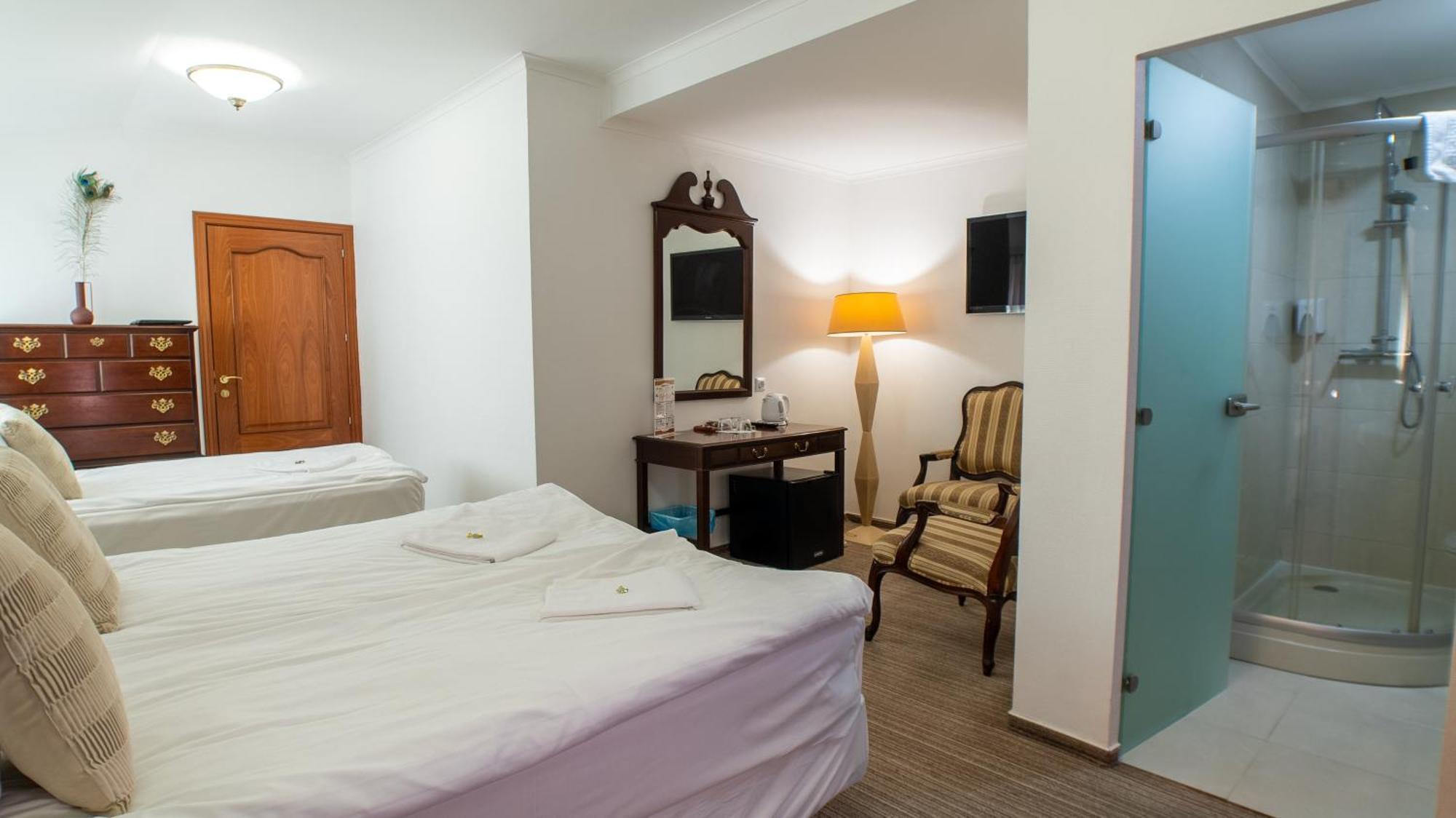 Opera16 Guestrooms Budapest Exteriör bild