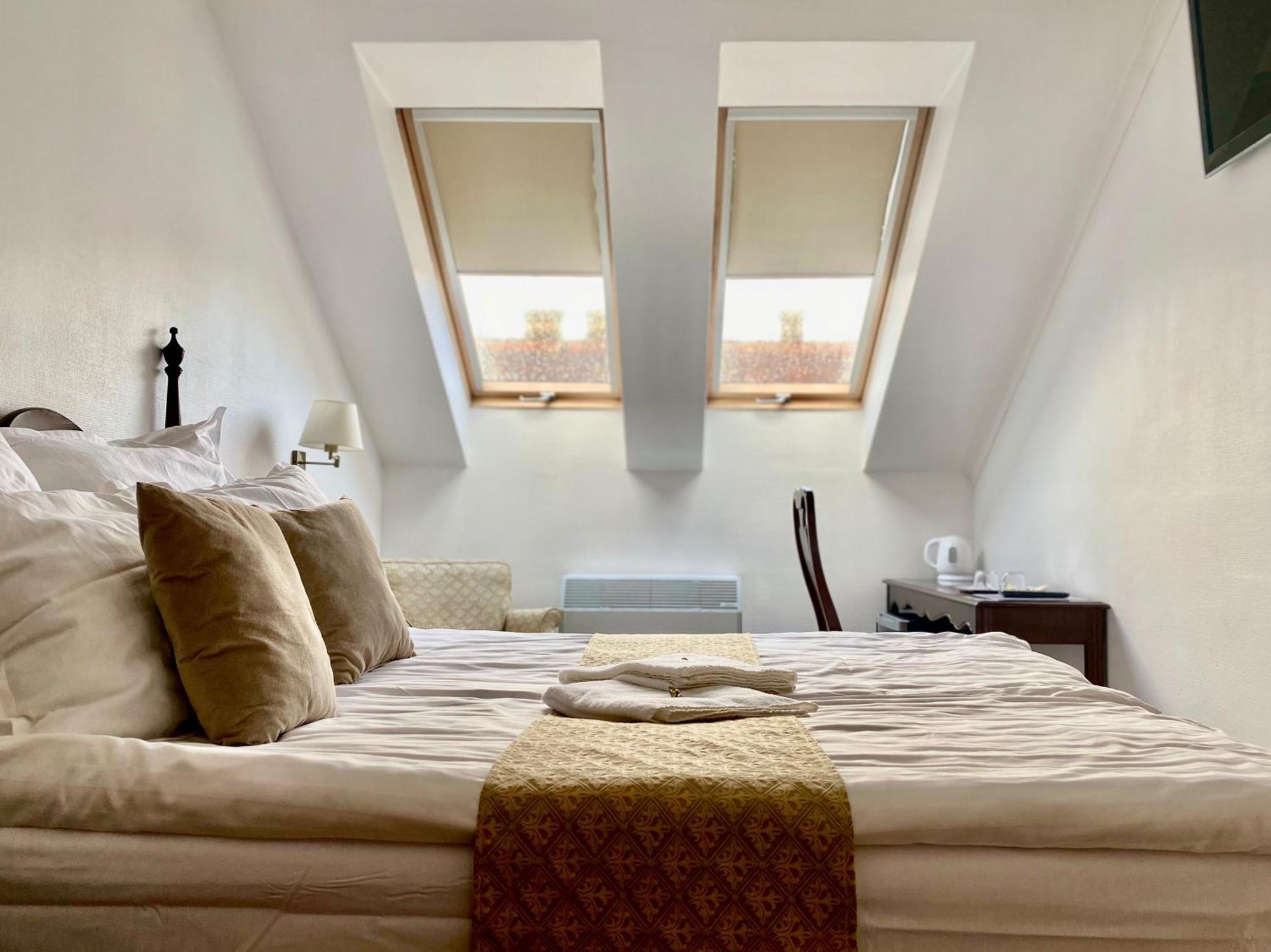 Opera16 Guestrooms Budapest Exteriör bild