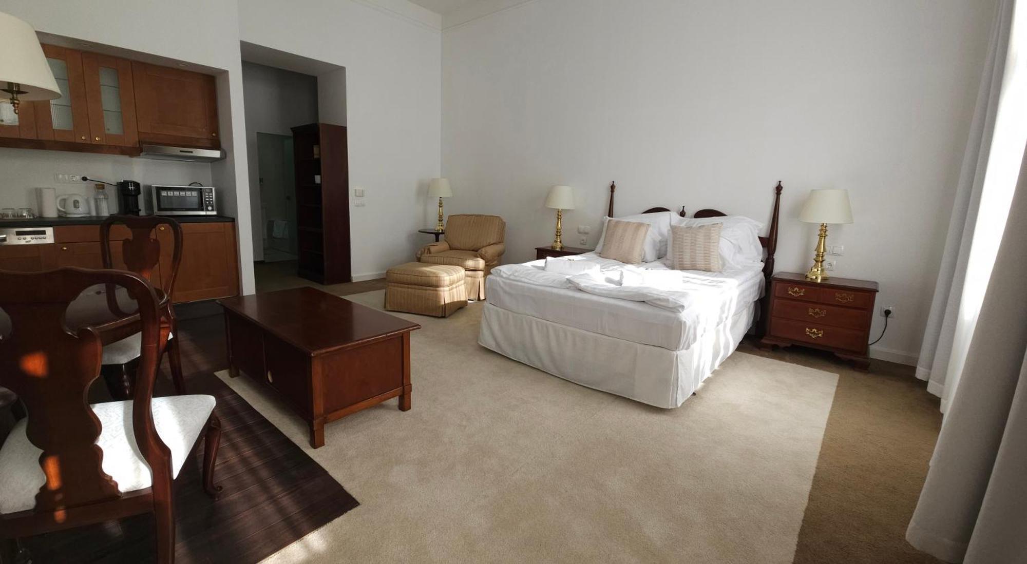 Opera16 Guestrooms Budapest Exteriör bild