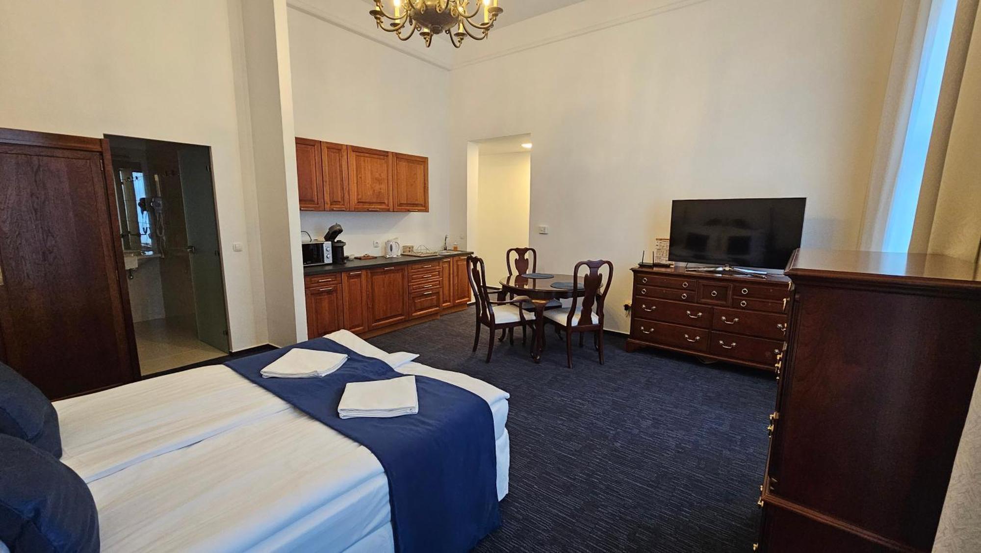 Opera16 Guestrooms Budapest Exteriör bild